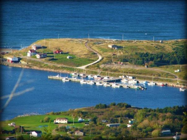 Burton'S Sunset Oasis Motel Bay Saint Lawrence Extérieur photo