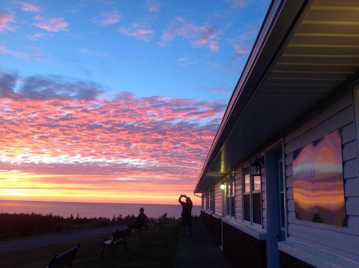 Burton'S Sunset Oasis Motel Bay Saint Lawrence Extérieur photo
